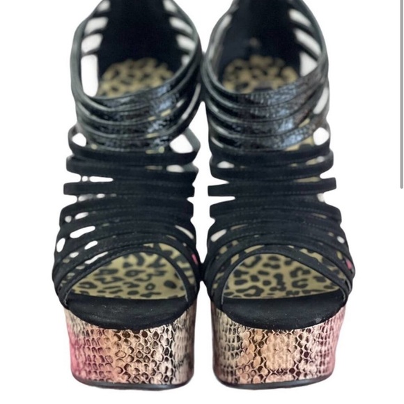 DOLLHOUSE Sin Black 💎 - Picture 3 of 6